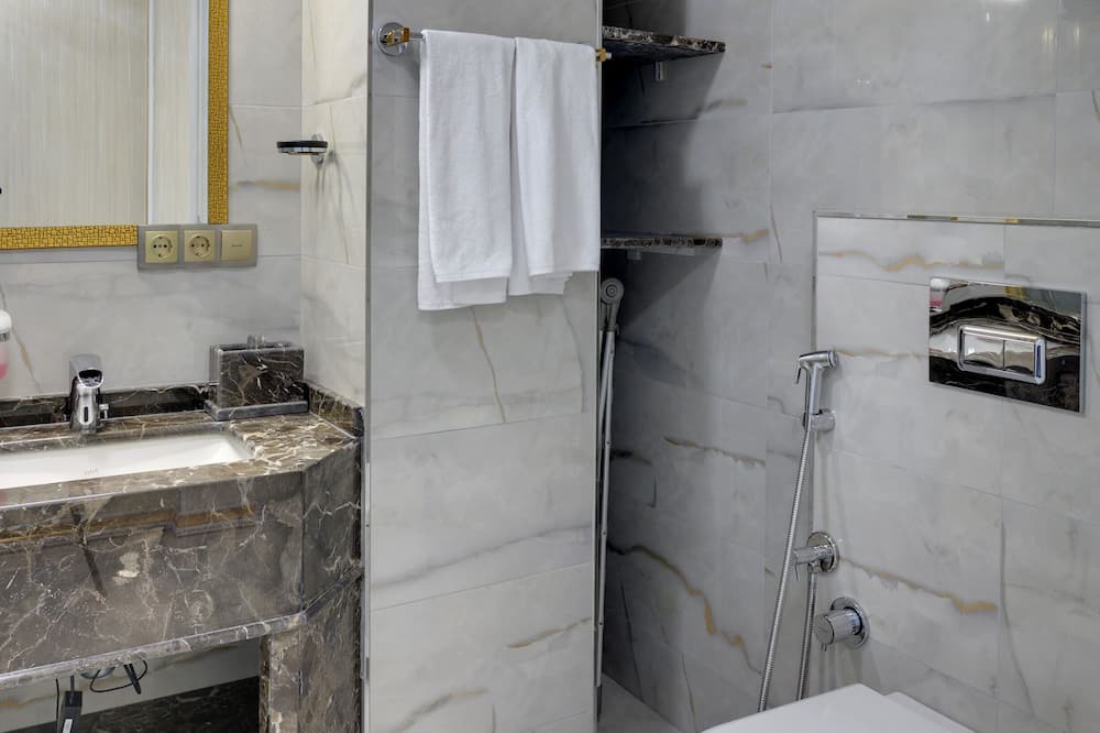 Photo of Bathroom in Emirgan Mahallesi