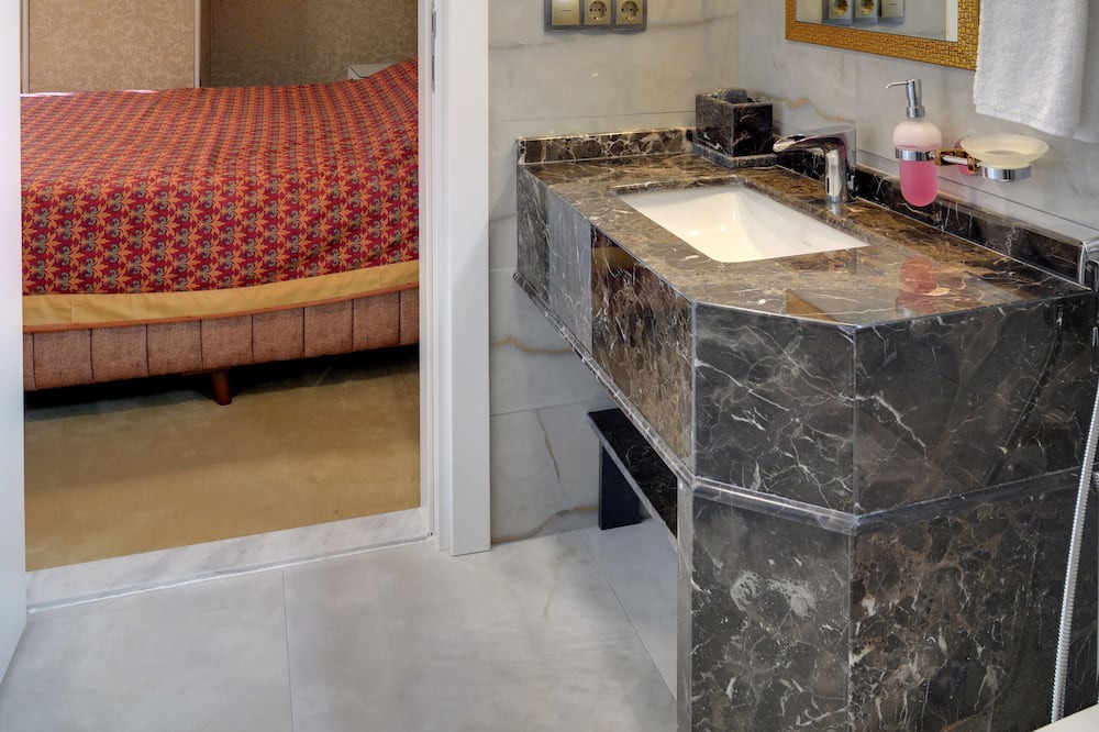 Photo of Bathroom in Emirgan Mahallesi