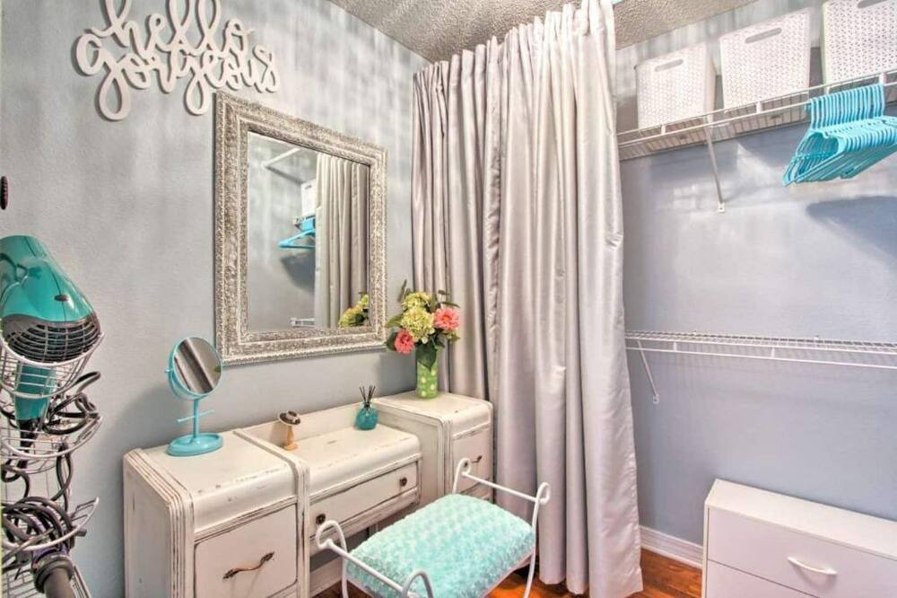 Photo of Bedroom in Pensacola