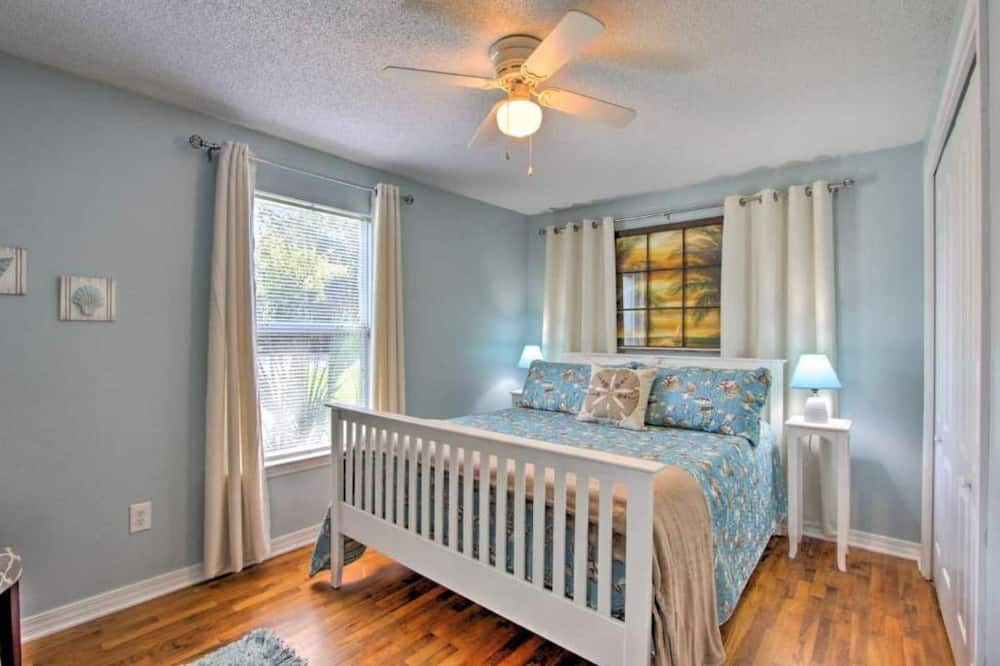 Photo of Bedroom in Pensacola