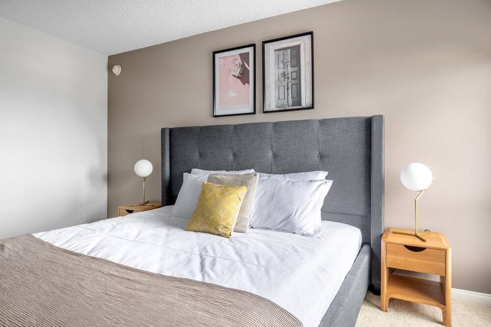 Photo of Bedroom in Rampart Village