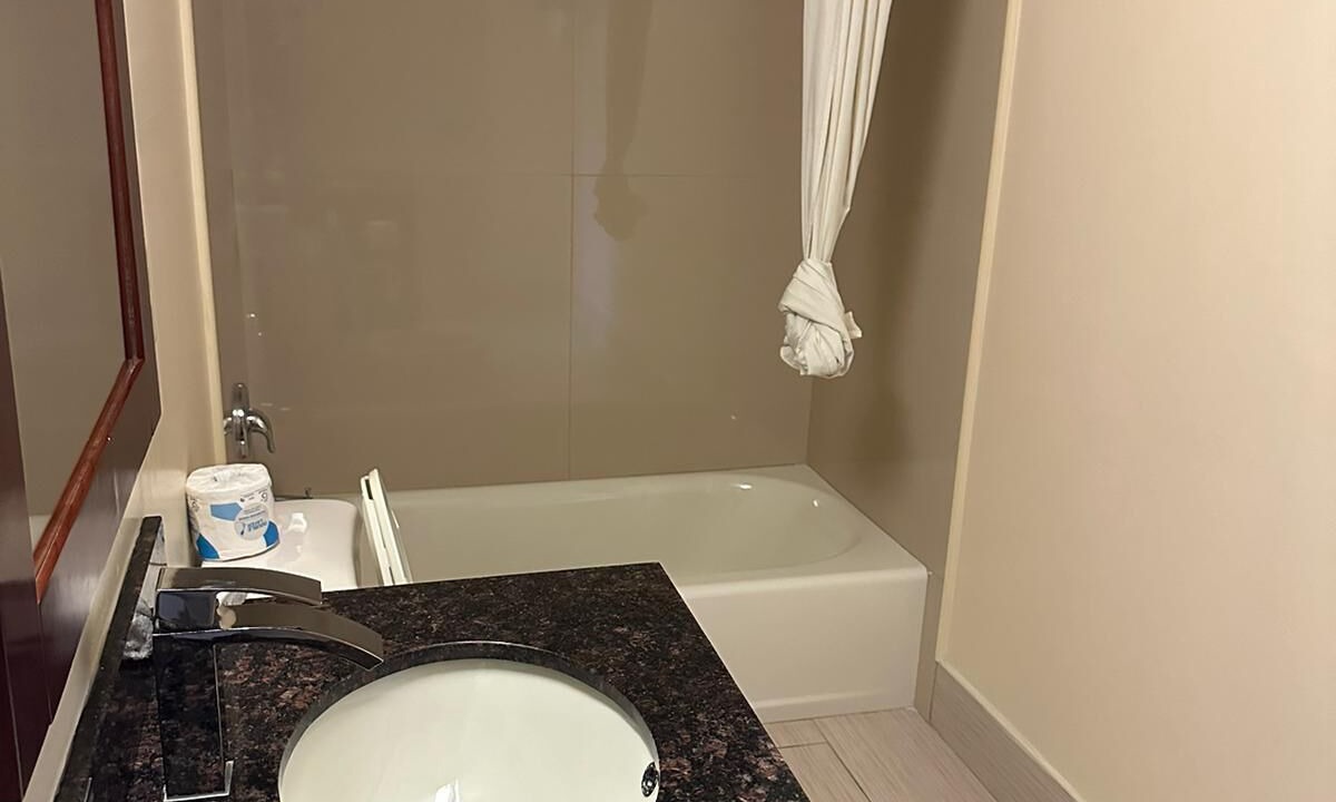 Photo of Bathroom in Hopelawn