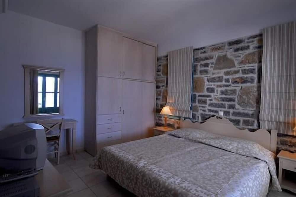 Photo of Bedroom in Mochlos