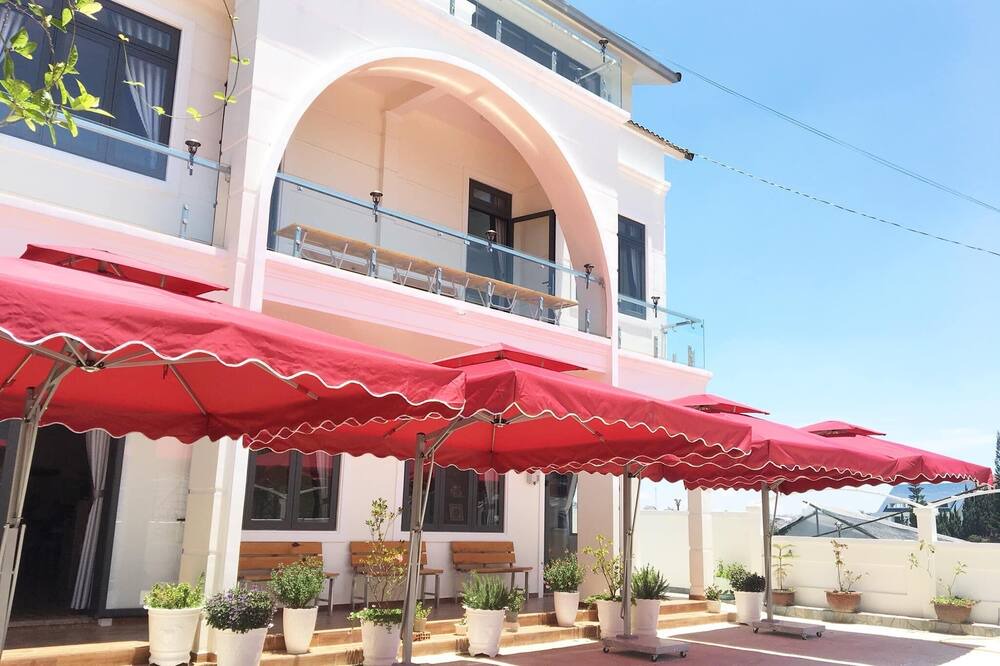 Photo of Outdoor in Phuong