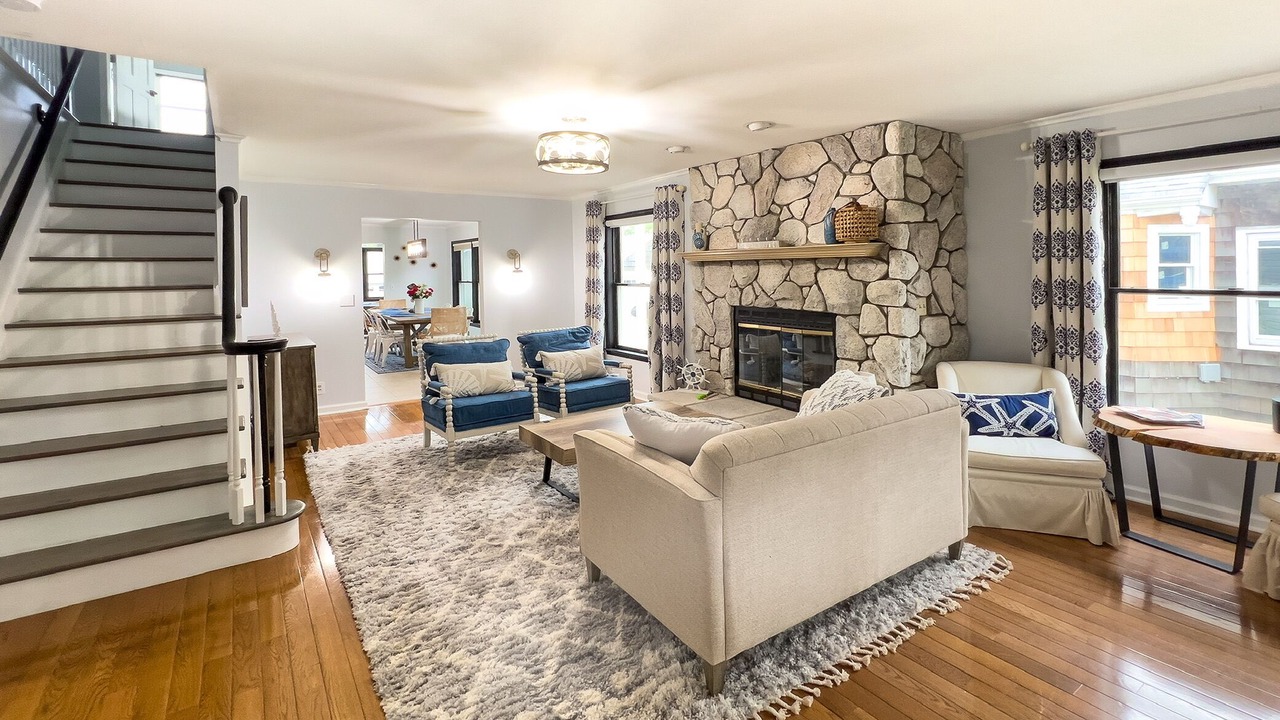 Photo of Livingroom in Spring Lake