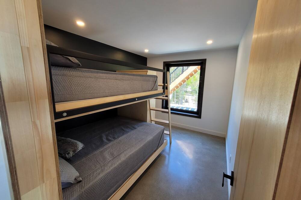 Photo of Bedroom in L'Anse-Saint-Jean