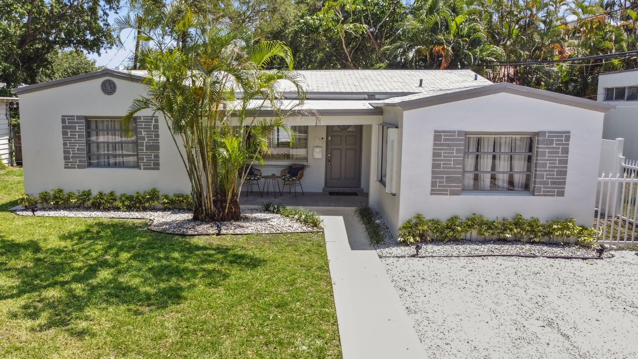 Photo of Outdoor in Poinciana Park