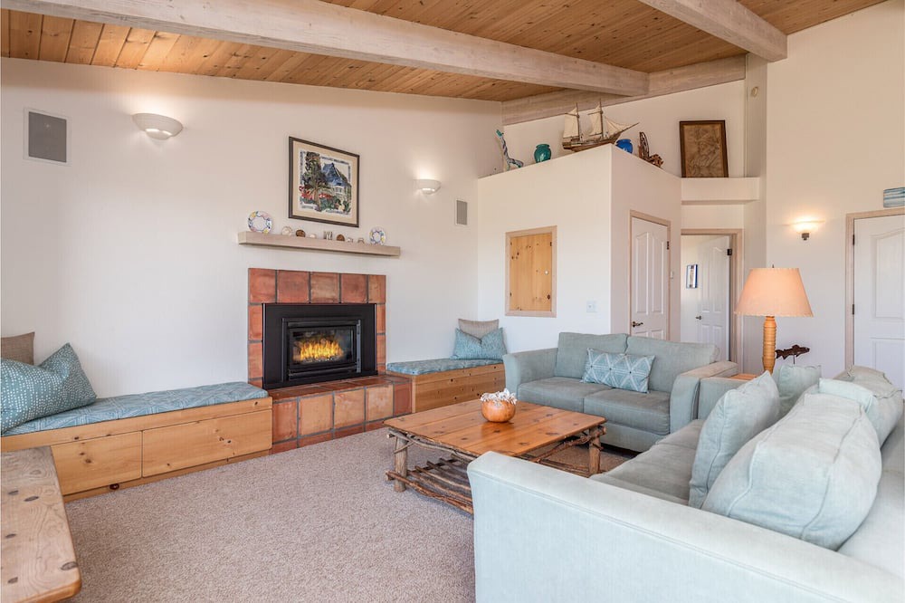 Photo of Livingroom in Sea Ranch