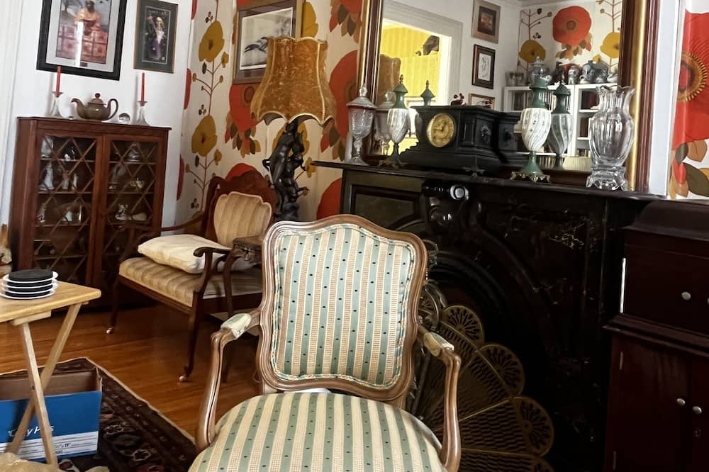 Photo of Livingroom in Auburn