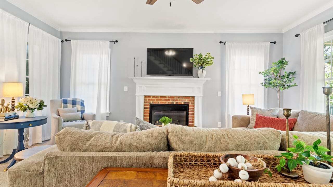 Photo of Livingroom in Apex