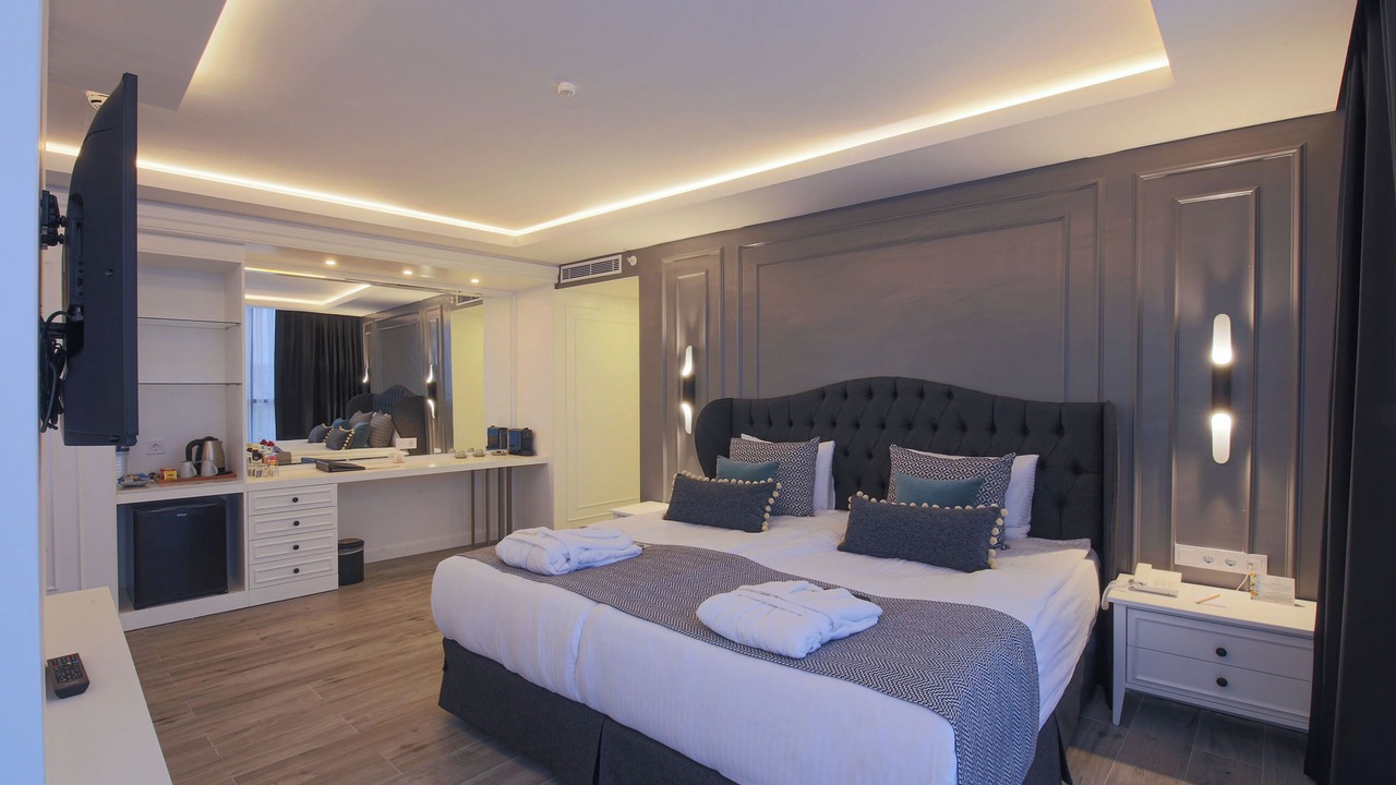 Photo of Bedroom in Side