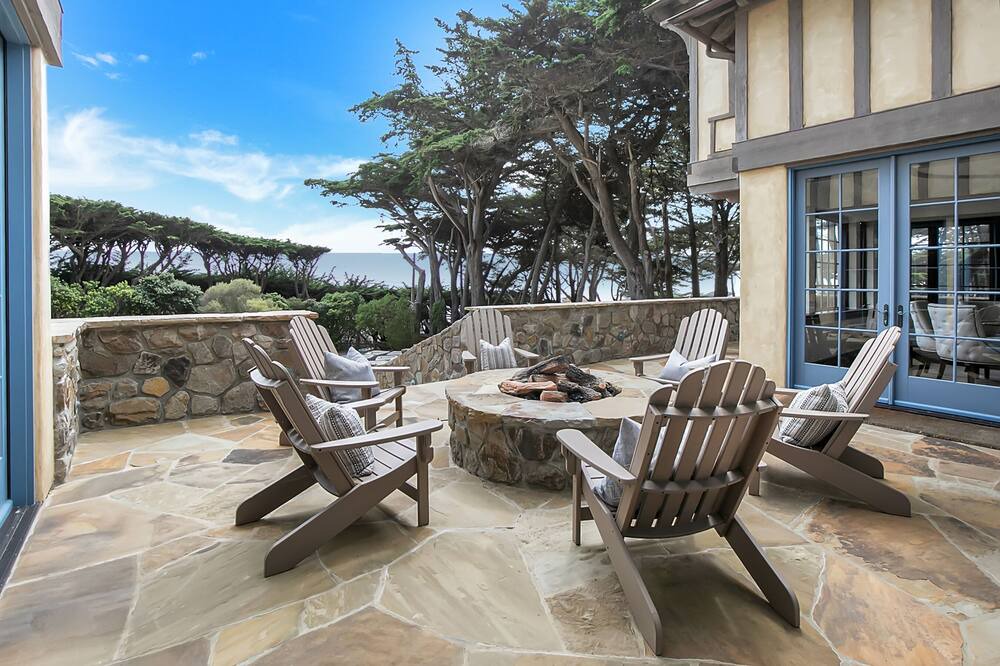 Photo of Others in Carmel Highlands