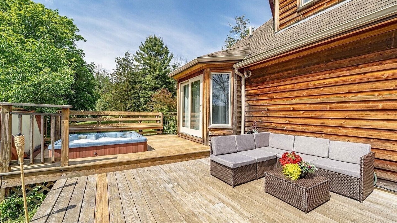 Photo of Outdoor in Burdett