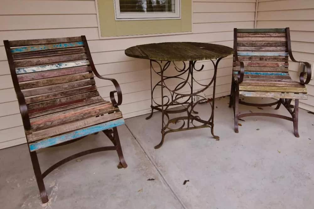 Photo of Patio Balcony in Bushnell Basin