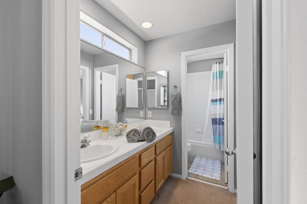 Photo of Bathroom in Huntington Beach