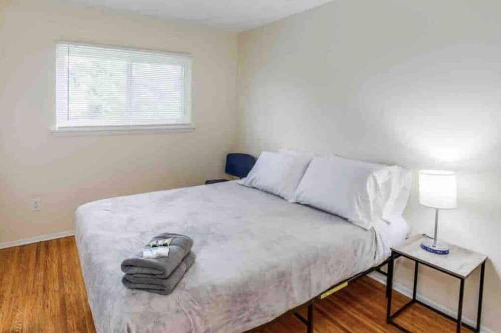 Photo of Bedroom in Rochester
