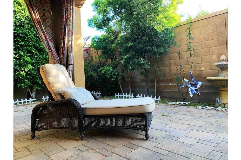 Photo of Patio Balcony in Tustin