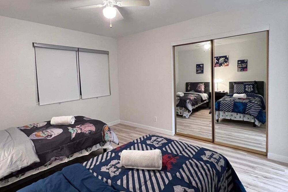 Photo of Bedroom in Fountain Valley