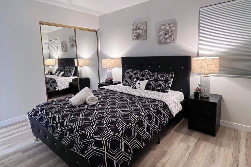 Photo of Bedroom in Fountain Valley