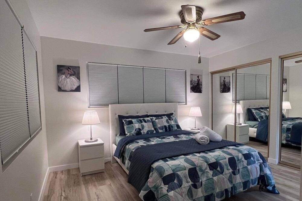 Photo of Bedroom in Fountain Valley