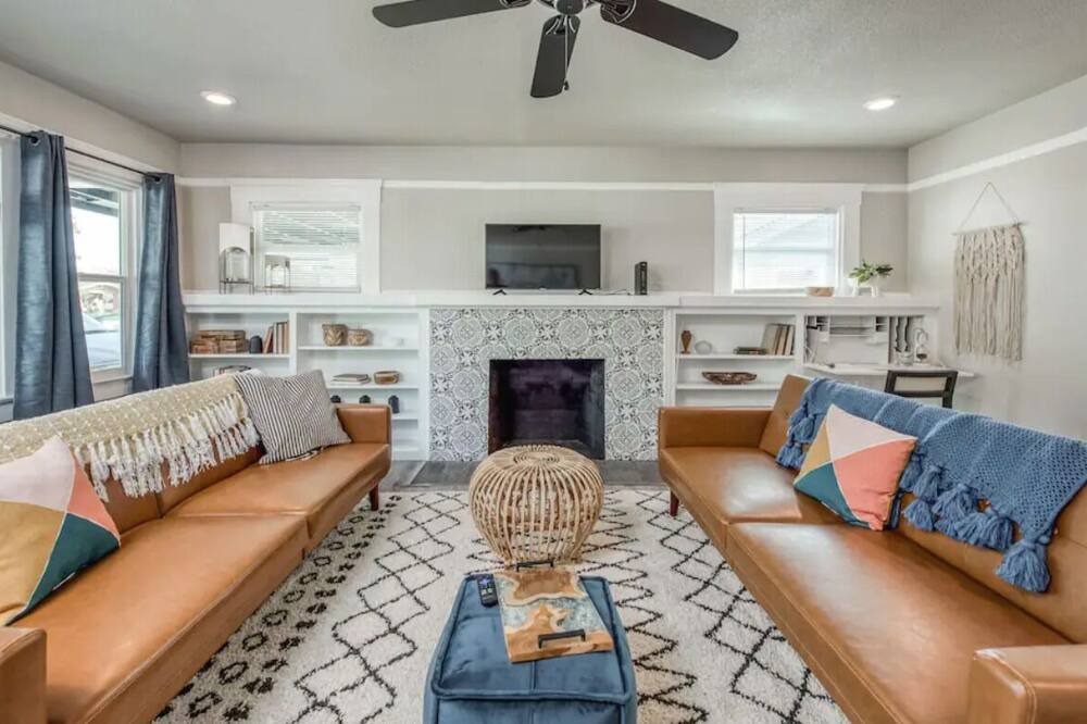 Photo of Livingroom in Raisin