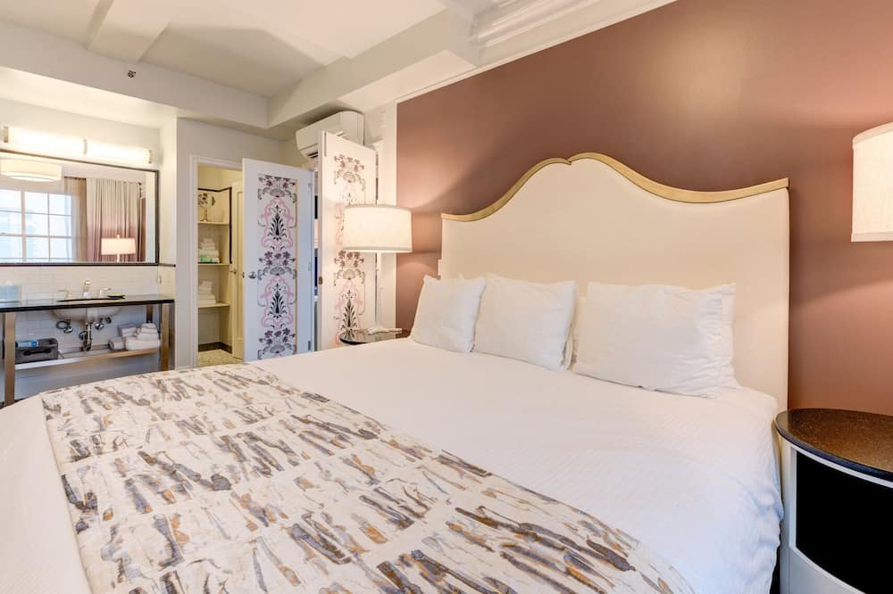 Photo of Bedroom in Park West