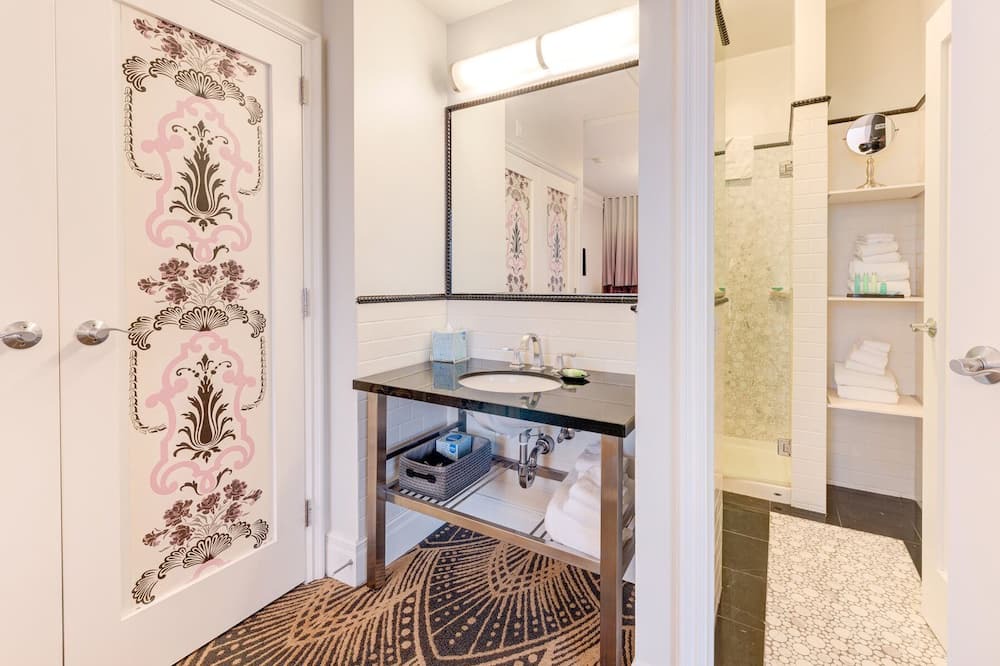 Photo of Bathroom in Park West