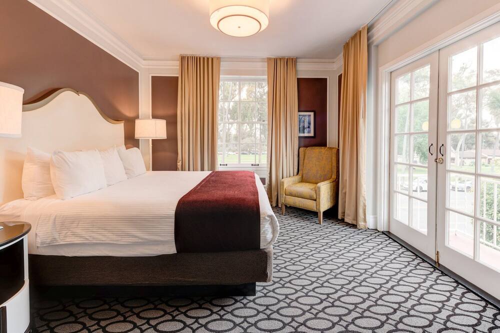 Photo of Bedroom in Park West