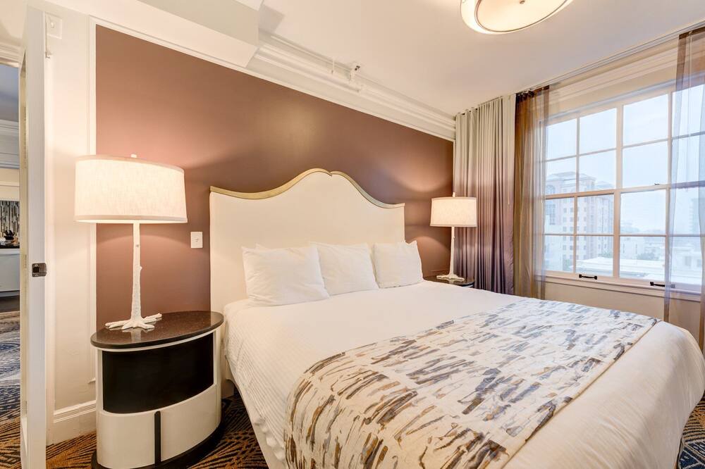 Photo of Bedroom in Park West