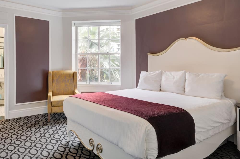 Photo of Bedroom in Park West