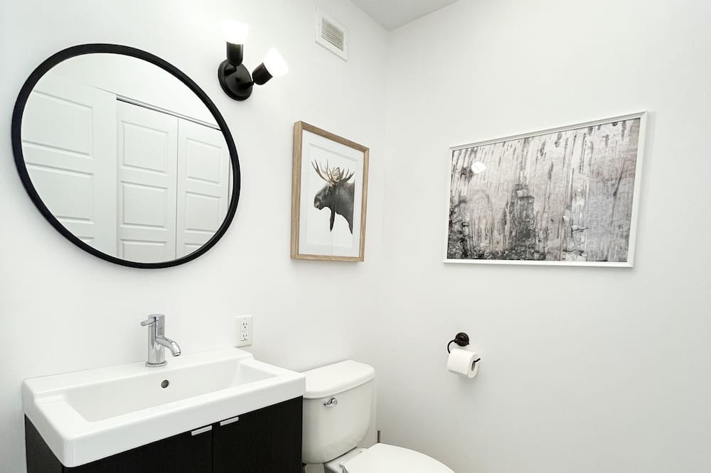 Photo of Bathroom in Saint-Tite-des-Caps