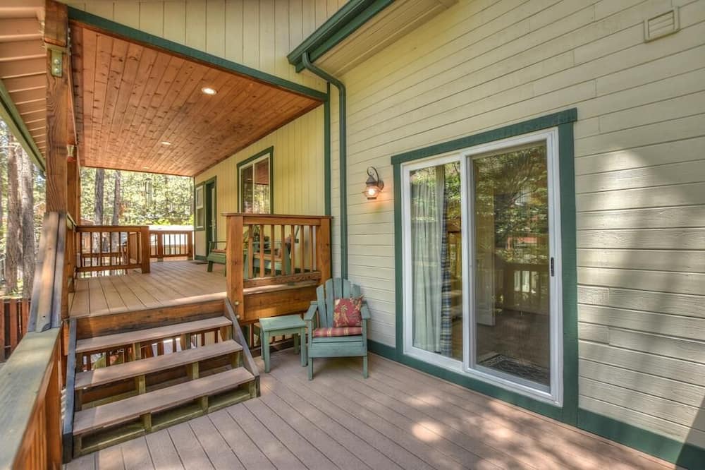 Photo of Patio Balcony in Summit Estates