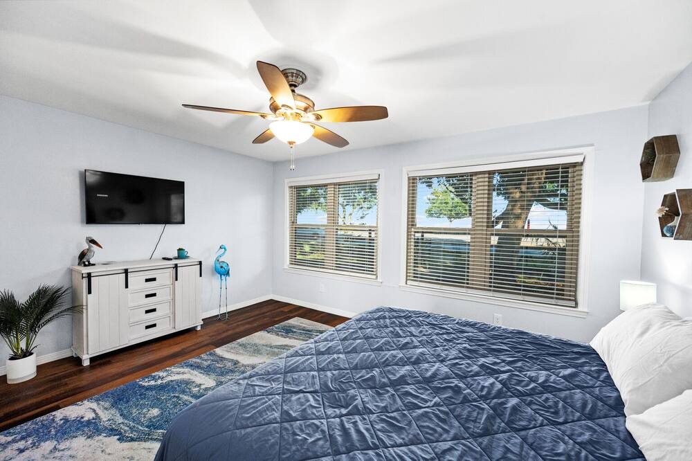 Photo of Bedroom in East Pensacola Heights