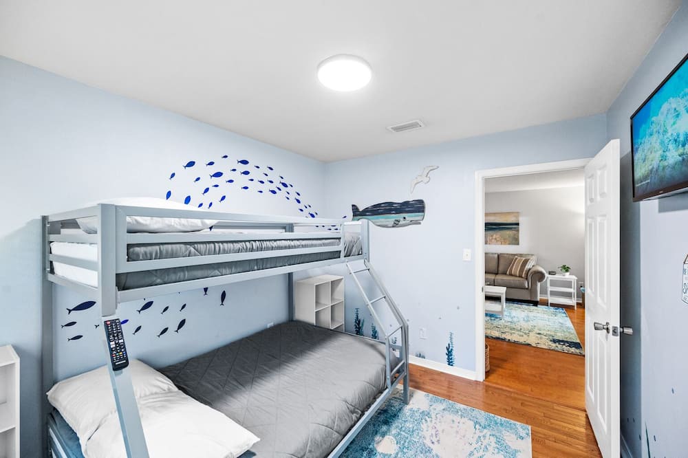 Photo of Bedroom in East Pensacola Heights