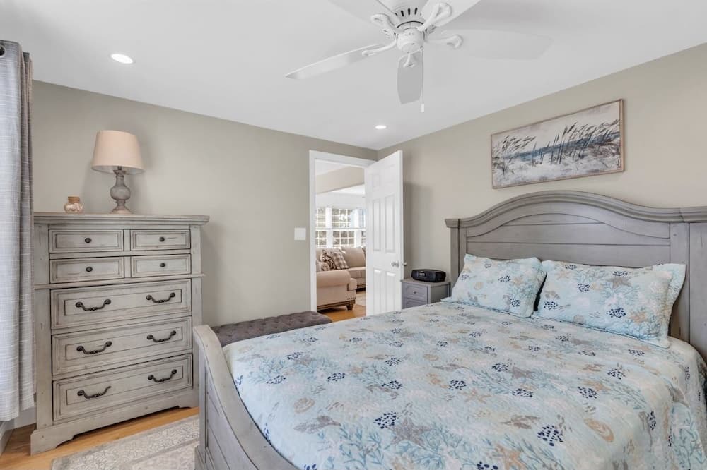 Photo of Bedroom in Normandy Beach