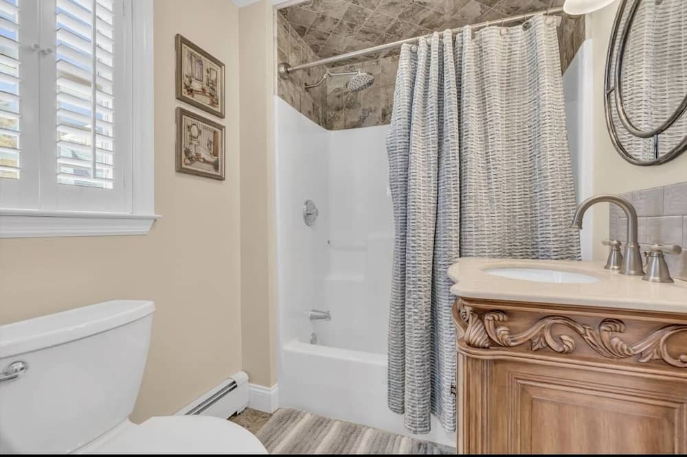 Photo of Bathroom in Normandy Beach