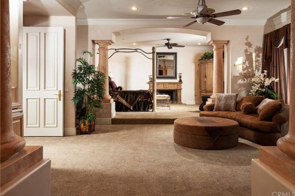 Photo of Livingroom in Laguna Hills