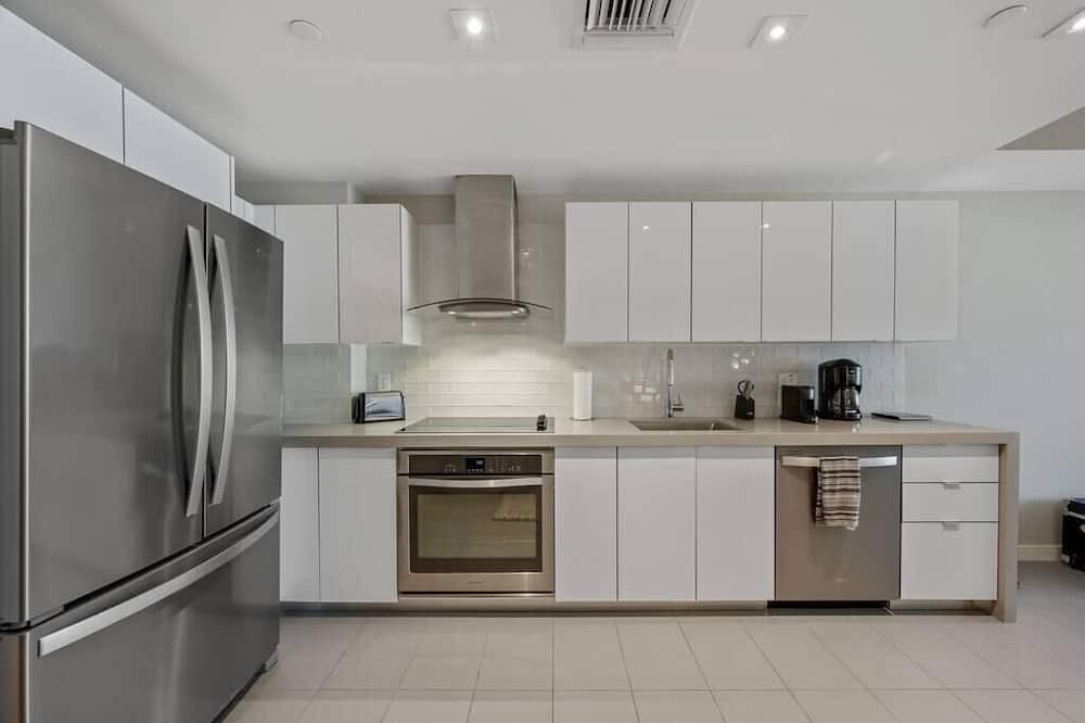 Photo of Kitchen in Town Square