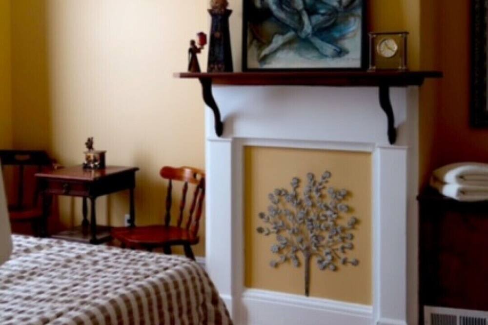 Photo of Bedroom in Central Nyack