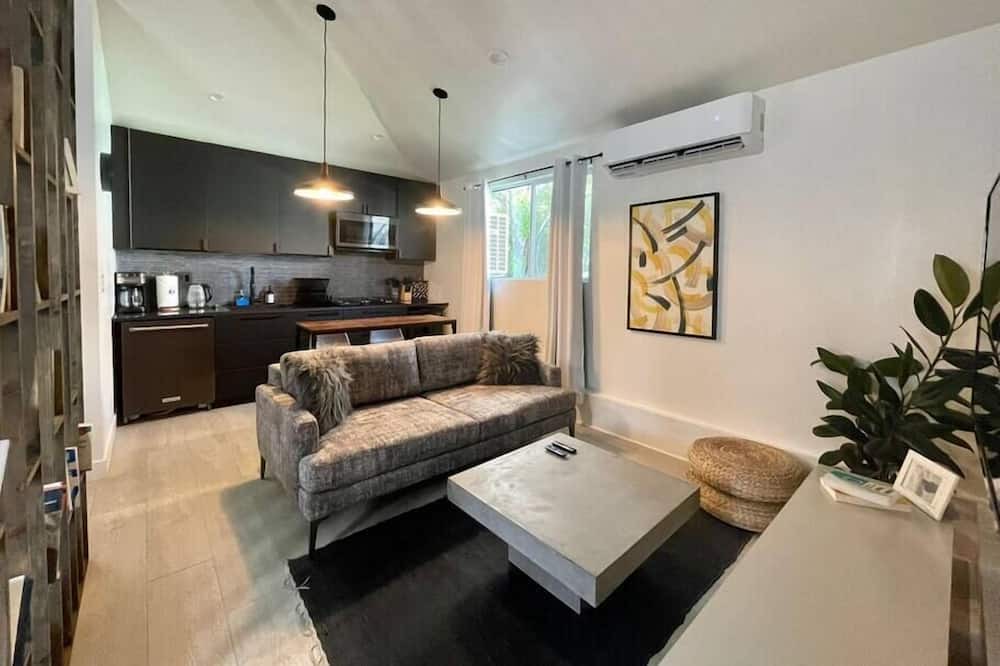 Photo of Livingroom in Inglewood
