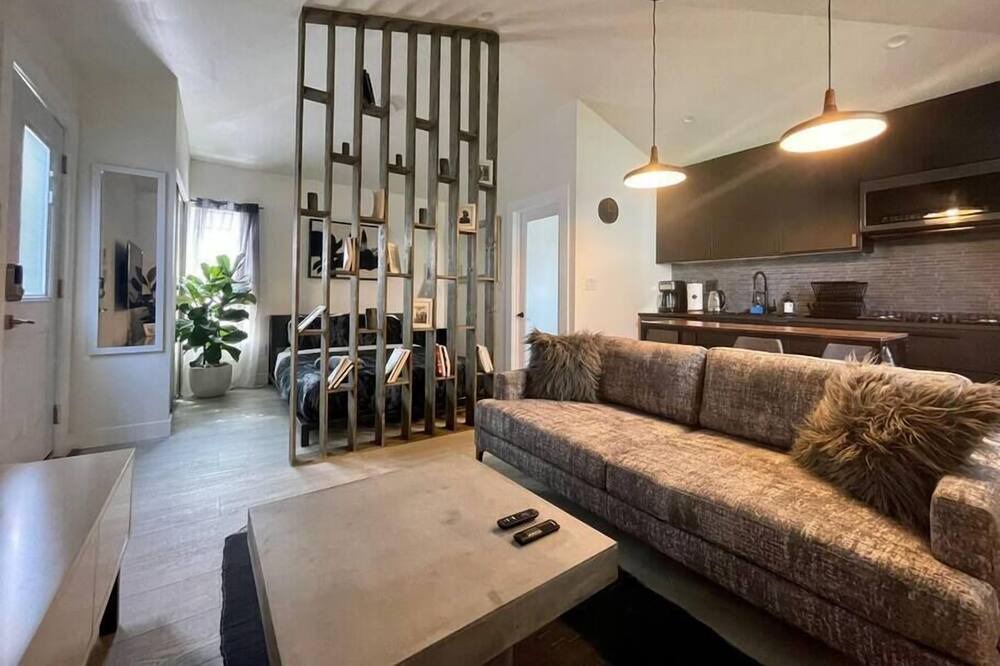 Photo of Livingroom in Inglewood