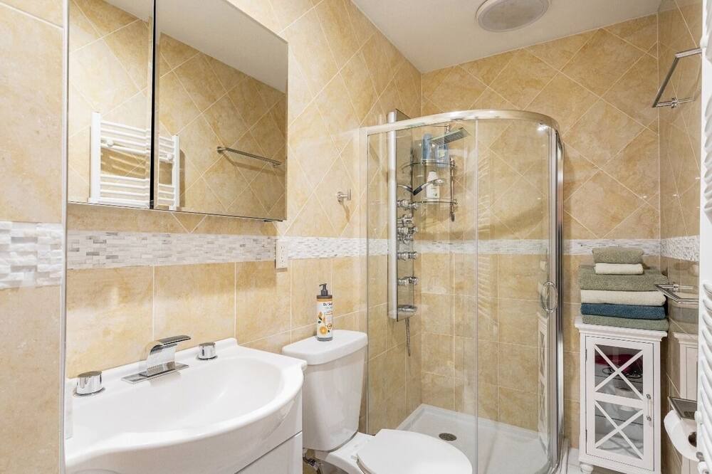 Photo of Bathroom in Monroe