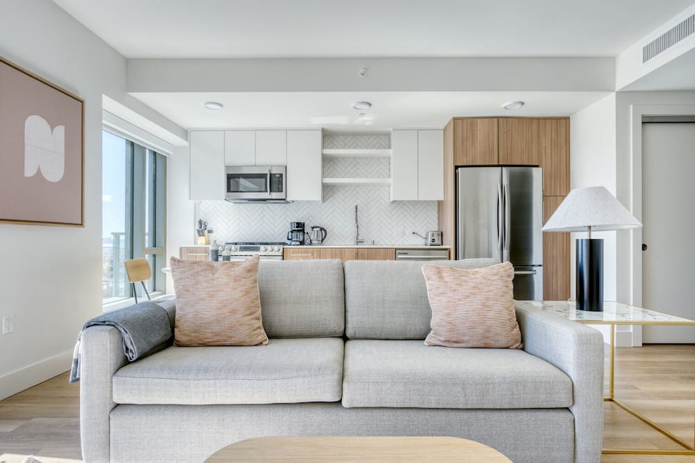 Photo of Livingroom in Downtown Oakland