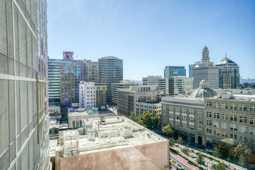 Photo of Patio Balcony in Downtown Oakland