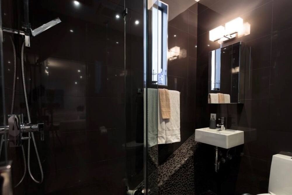 Photo of Bathroom in Playa Del Rey