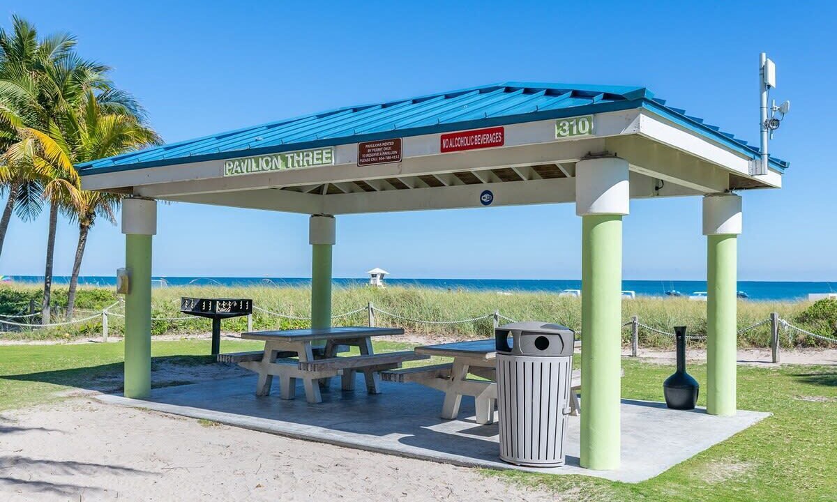 Photo of Outdoor in Santa Barbara Estates