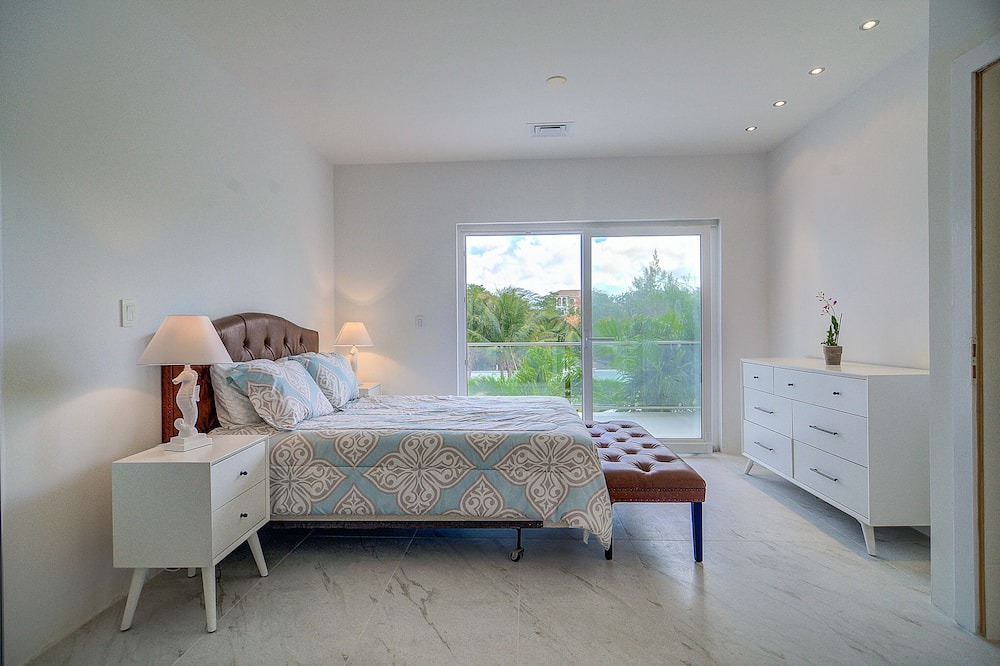 Photo of Bedroom in Nassau