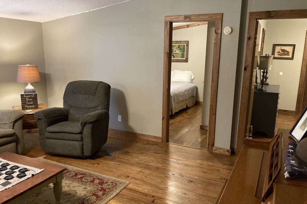 Photo of Bedroom in Minter