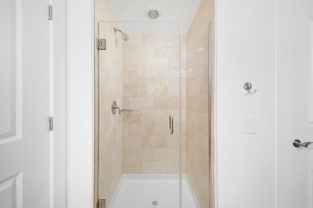 Photo of Bathroom in Commerce