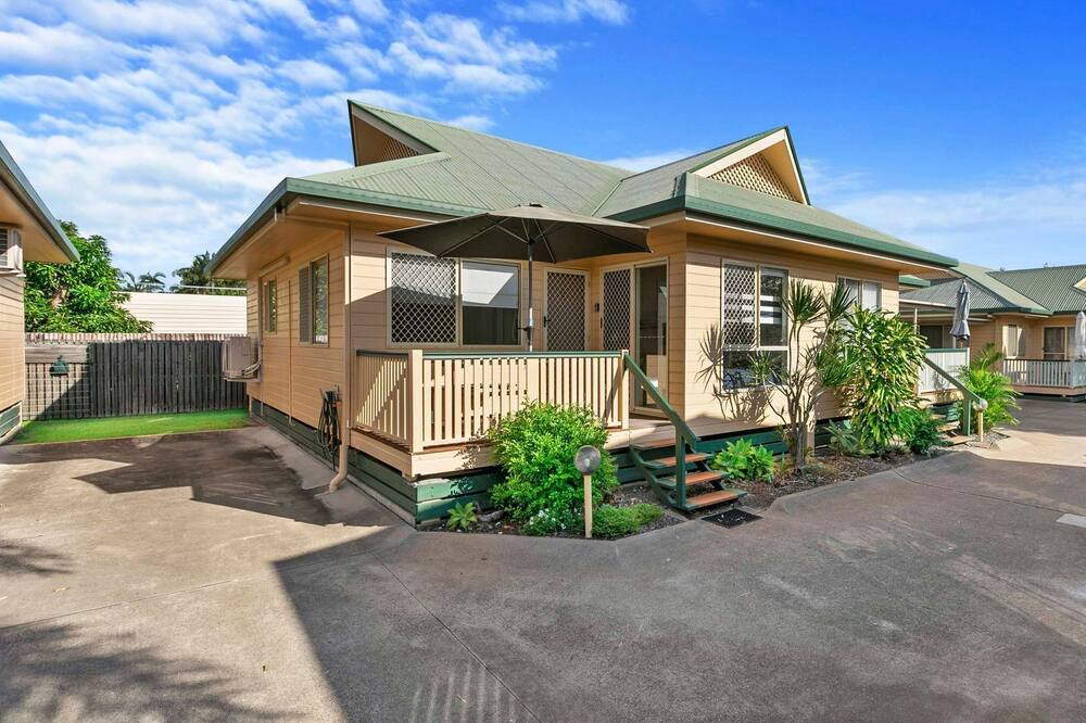 Photo of Outdoor in Traviston